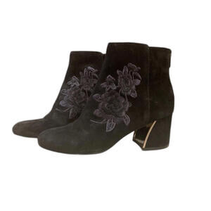 Lord & Taylor 424 Fifth Booties Ankle Boots Embroidered Block Heel Size 7.5